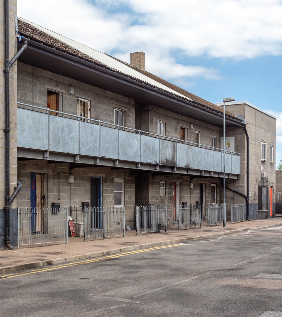 2 story flats and balcony - Gravesend Metropolitan Police Tactical Training Centre Gravesend
